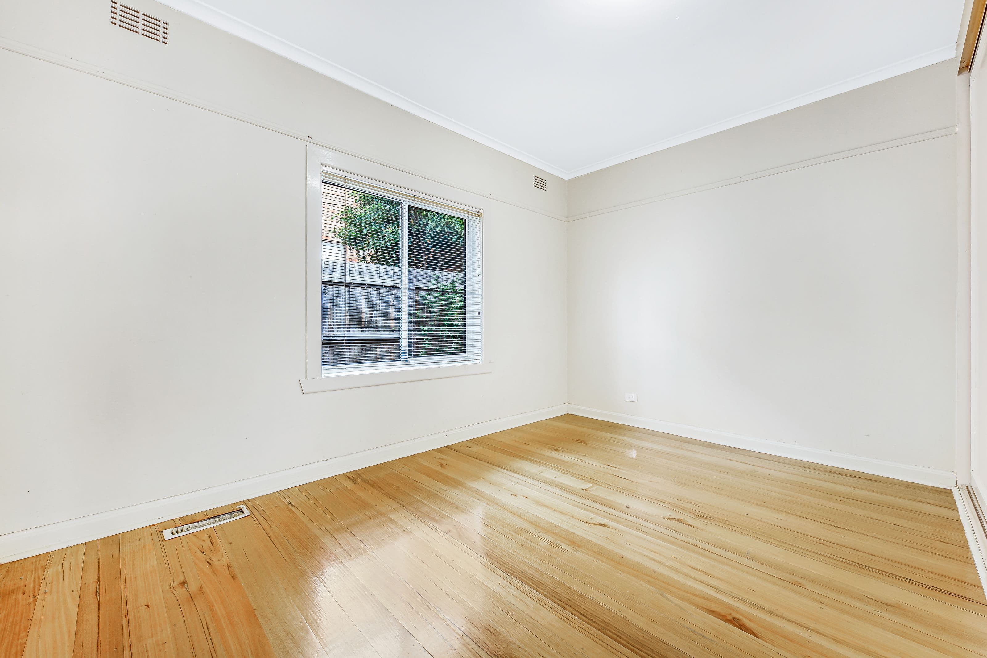 4 Glenmore Grove, Mount Waverley VIC 3149, Mount Waverley - Thumbnail 6