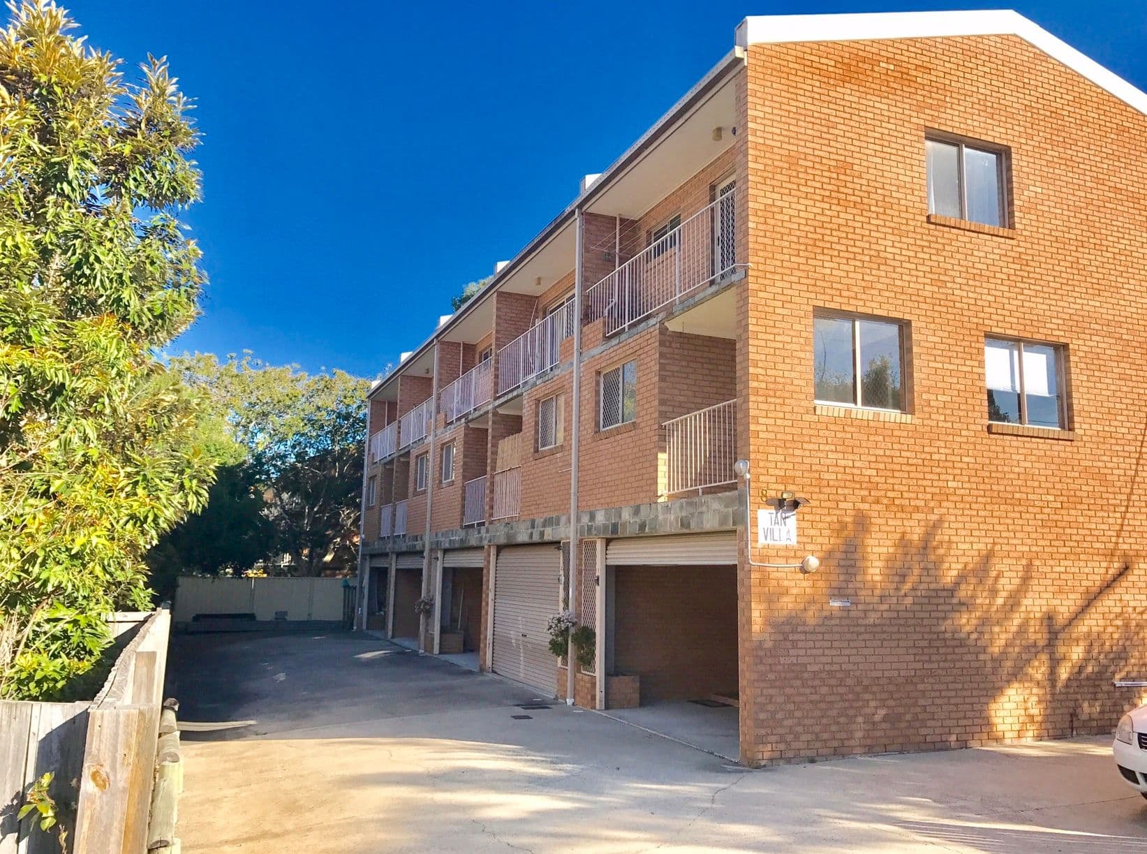 8 Auburn Terrace, Indooroopilly QLD 4068, Indooroopilly - Thumbnail 8