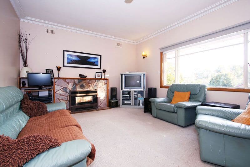 36 Alvena Crescent, HEATHMONT VIC 3135, Heathmont - Thumbnail 2
