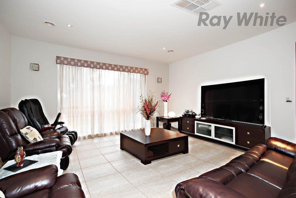 11 Ancona Court, Point Cook VIC 3030, Point Cook - Thumbnail 8