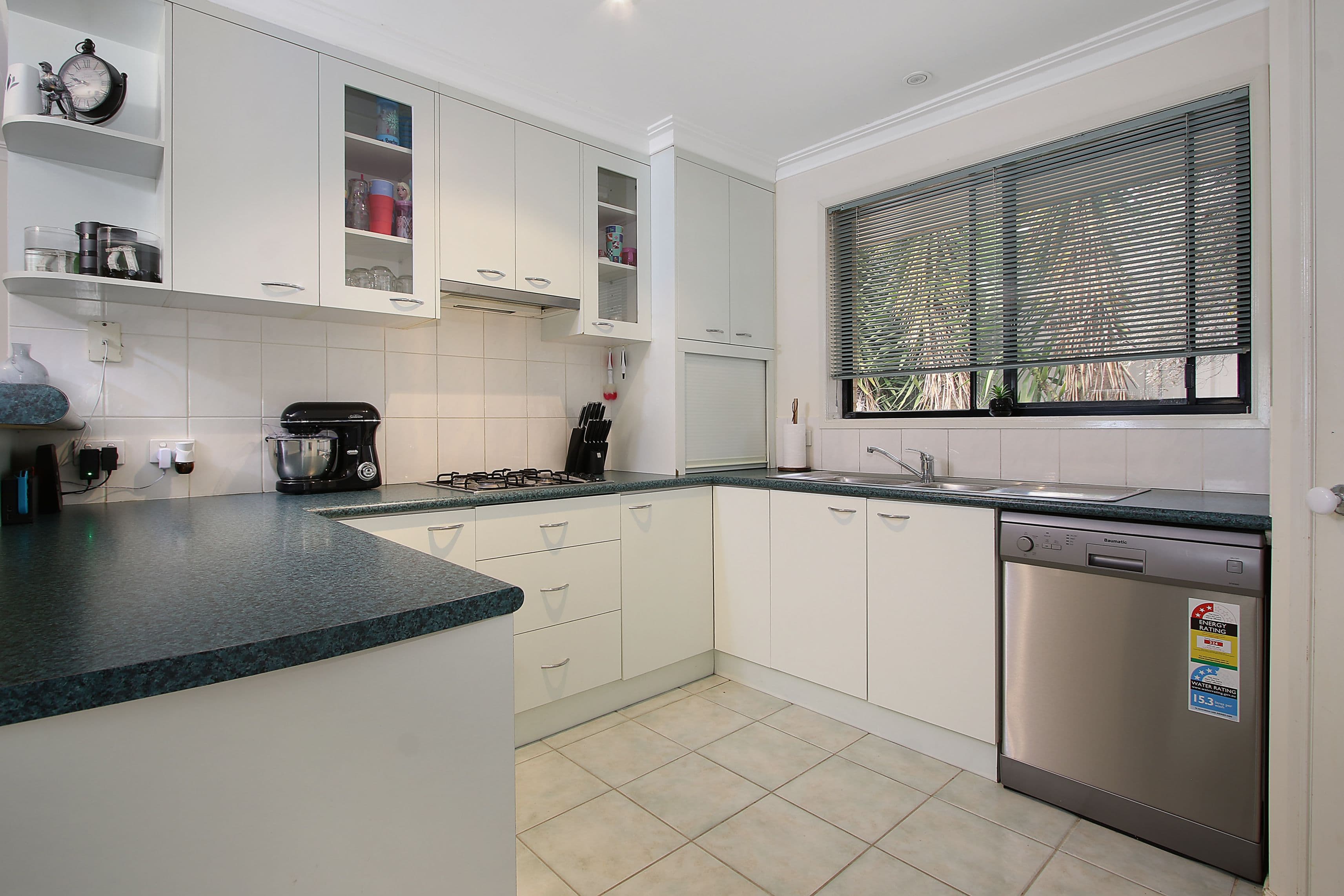 251 Desmond Street, Lavington NSW 2641, Lavington - Thumbnail 4