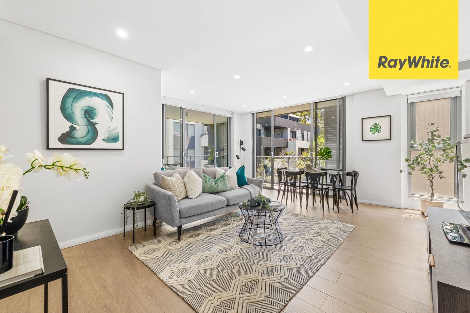 3 Hazlewood Place, Epping NSW 2121, Epping - Thumbnail 2