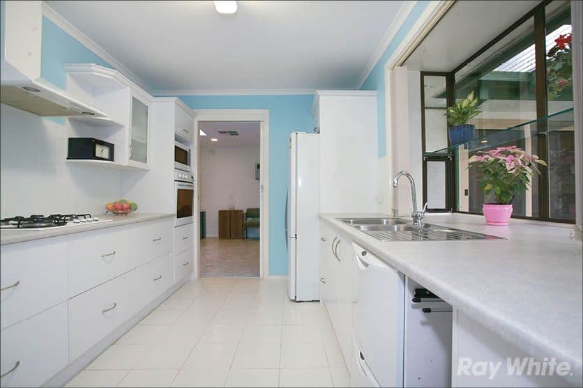 60 Camelot Drive, Glen Waverley VIC 3150, Glen Waverley - Thumbnail 6