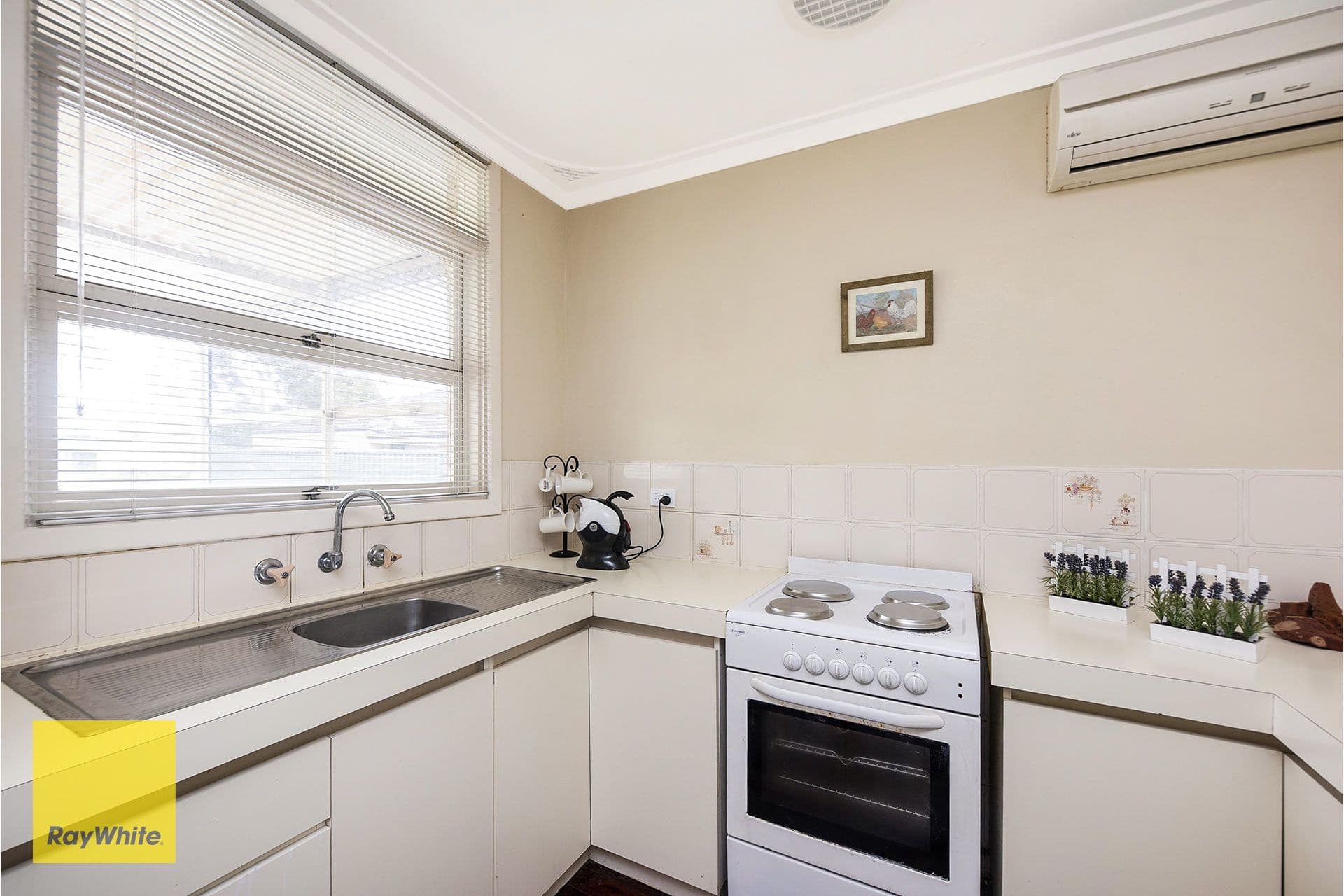 541 Kalamunda Road, High Wycombe WA 6057, High Wycombe - Thumbnail 8