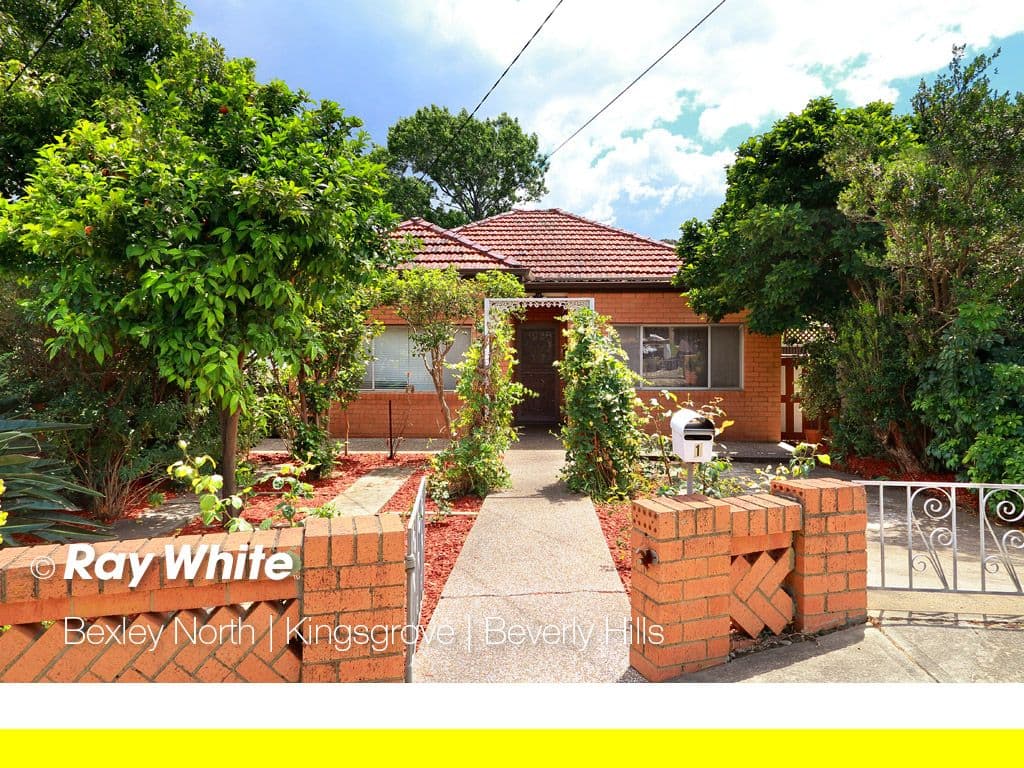 1 Eva Street, Roselands - Image 1