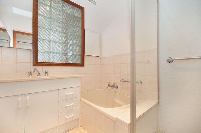 24 Aitkins Road, WARRNAMBOOL VIC 3280, Warrnambool - Thumbnail 5