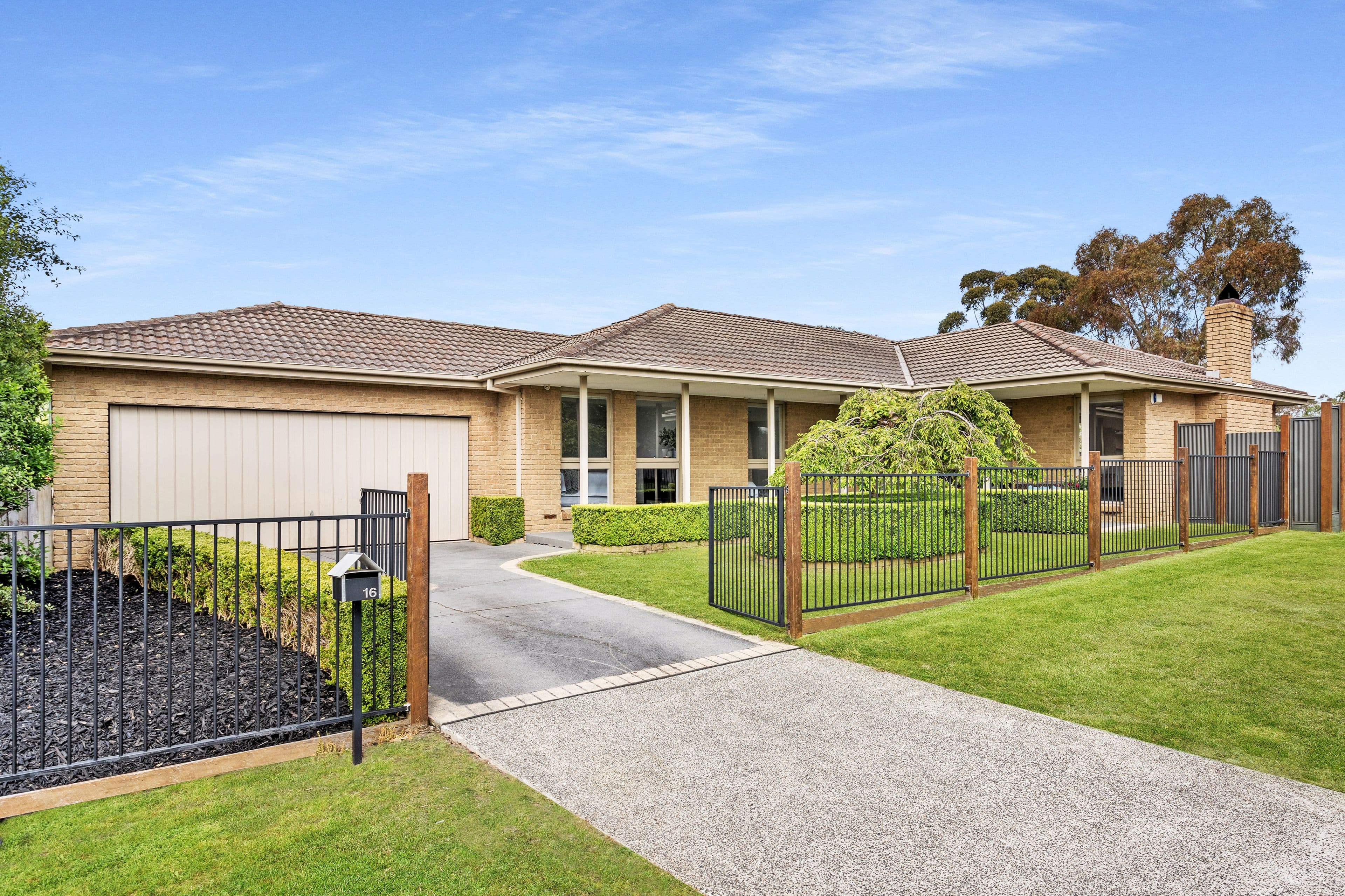 16 Jinchilla Avenue, Frankston South VIC 3199, Frankston South - Image 1