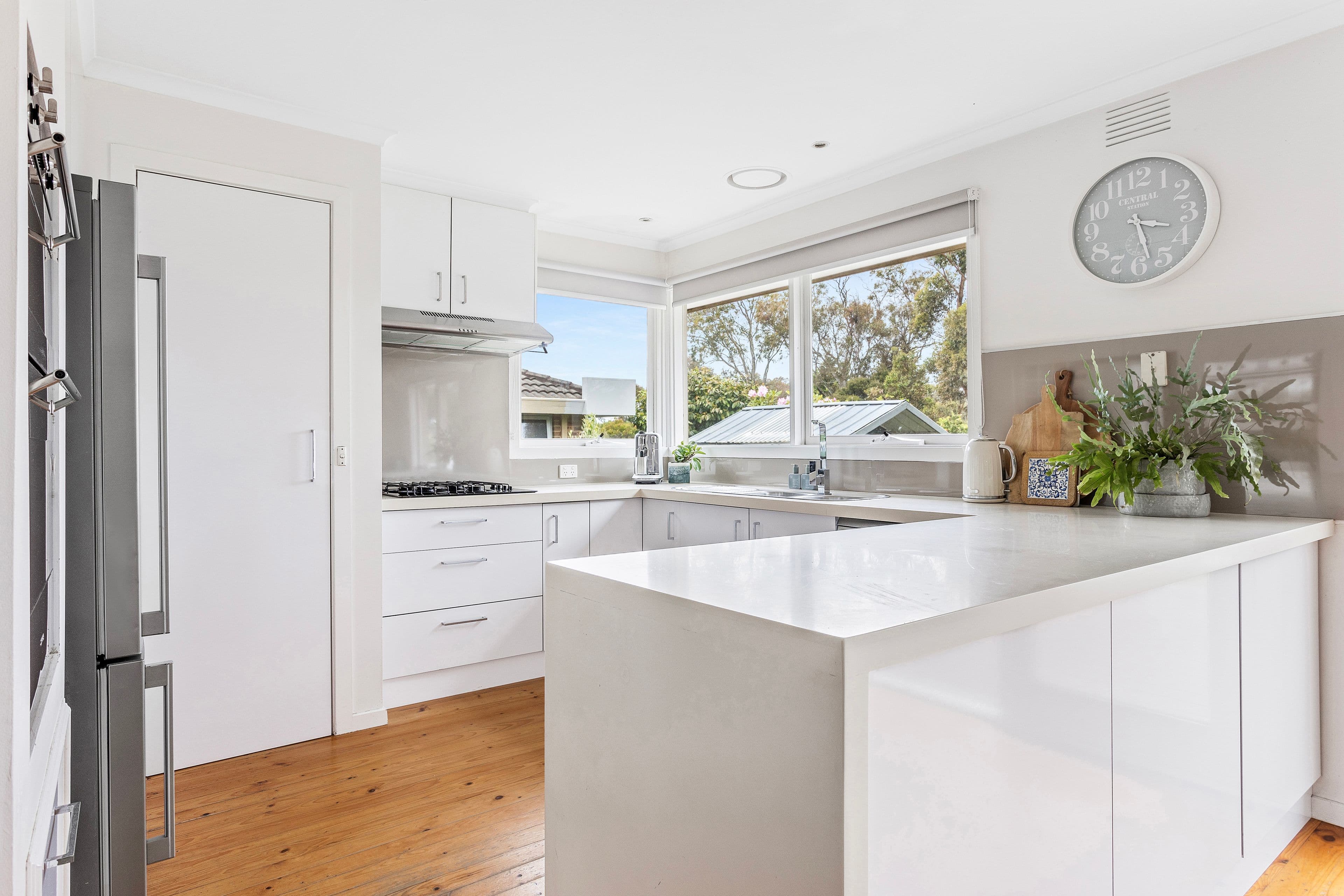 16 Jinchilla Avenue, Frankston South VIC 3199, Frankston South - Thumbnail 7