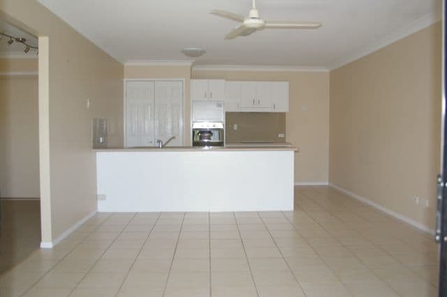 15 Greenshank Court, DECEPTION BAY QLD 4508, Deception Bay - Thumbnail 5