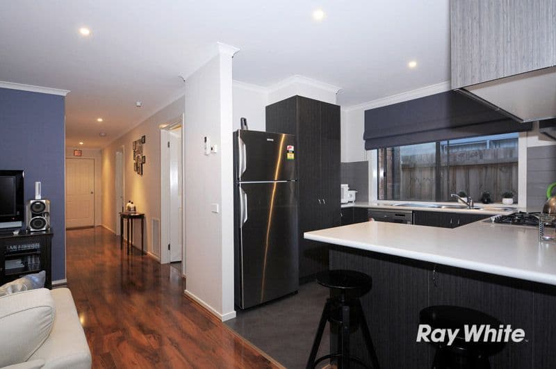 65 Calais Circuit, CRANBOURNE WEST VIC 3977, Cranbourne West - Thumbnail 4