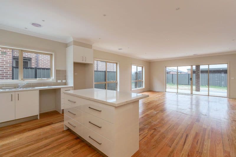 4 Muir Way, MERNDA VIC 3754, Mernda - Thumbnail 2