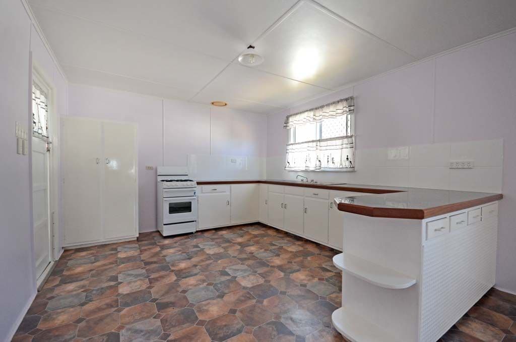 15 Manton Street, Biloela QLD 4715, Biloela - Thumbnail 2