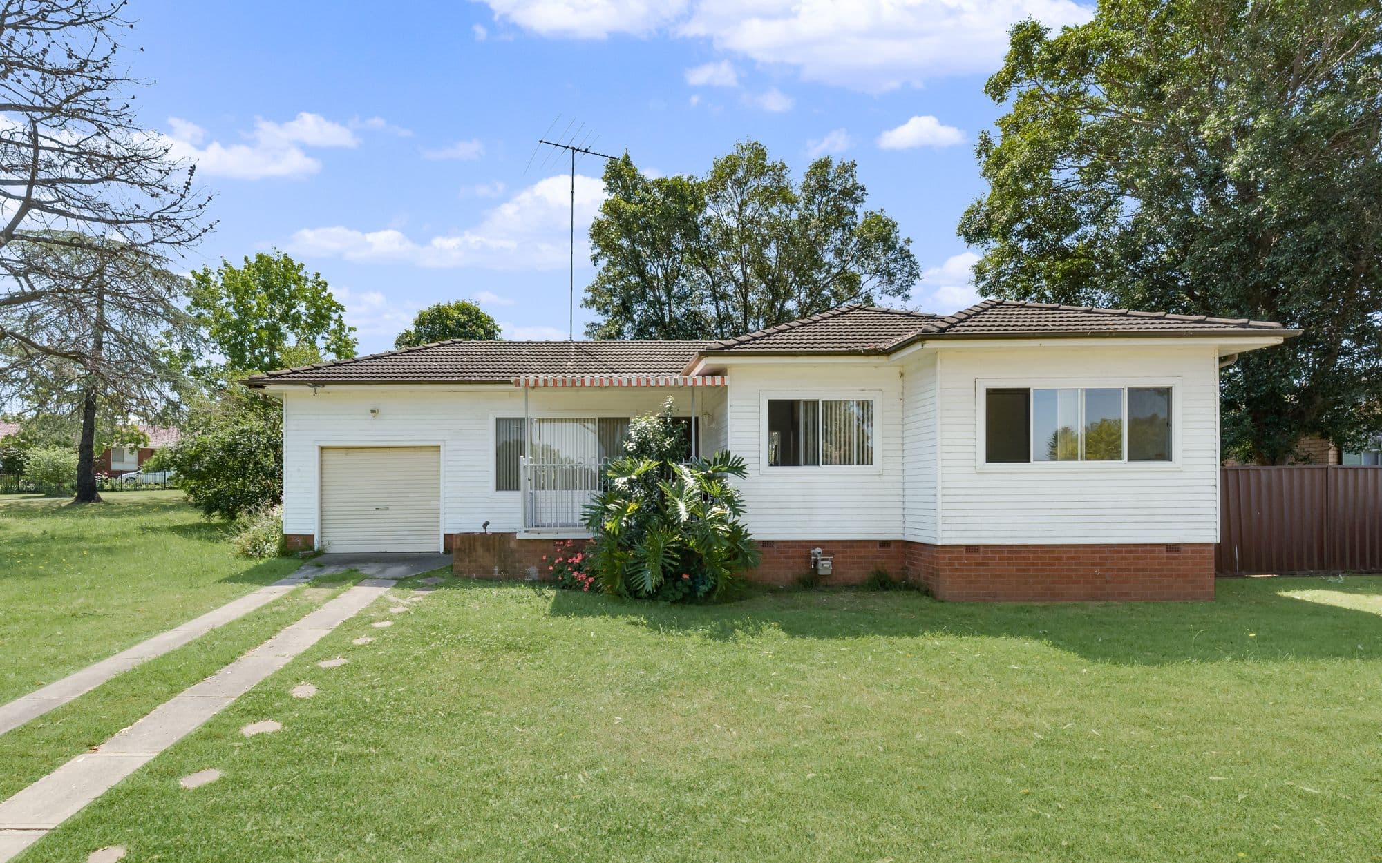 16 Caley Street, Bradbury NSW 2560, Bradbury - Image 1