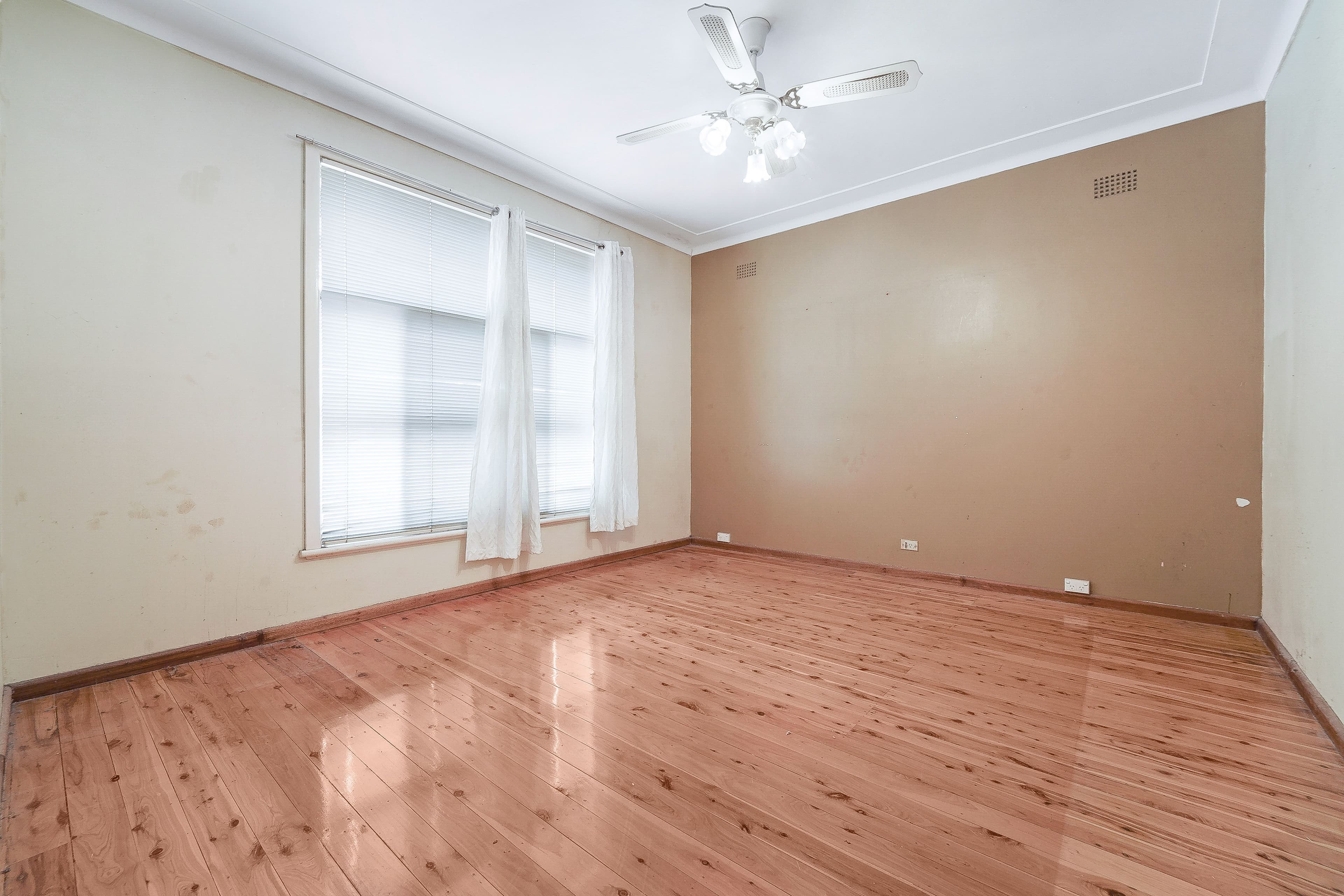 41 Beale Street, Georges Hall NSW 2198, Georges Hall - Thumbnail 4