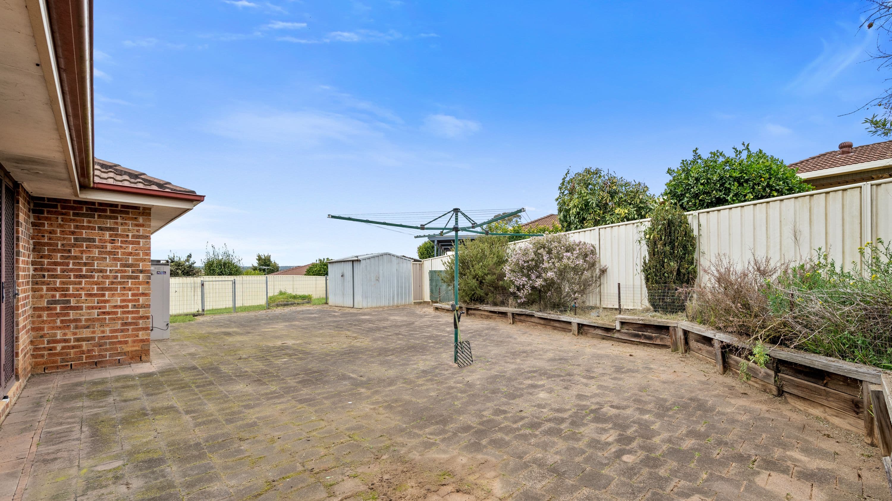 15 Falstaff Place, Rosemeadow NSW 2560, Rosemeadow - Thumbnail 3
