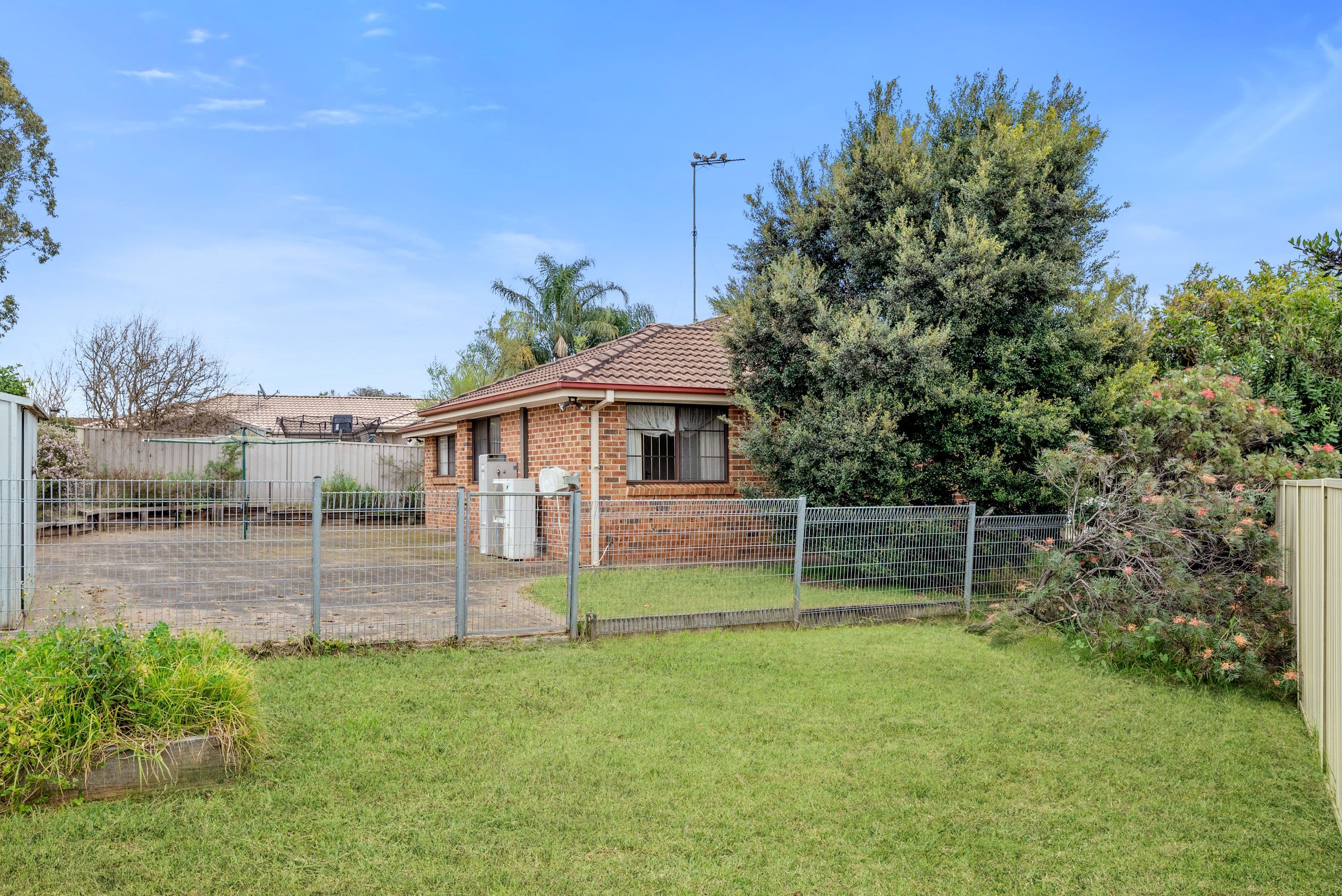15 Falstaff Place, Rosemeadow NSW 2560, Rosemeadow - Thumbnail 4