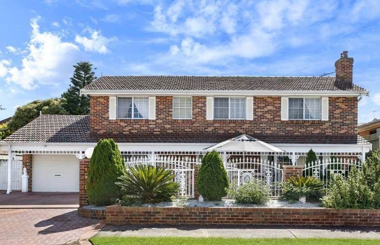 2 Holbrook Street, Bossley Park - Image 1