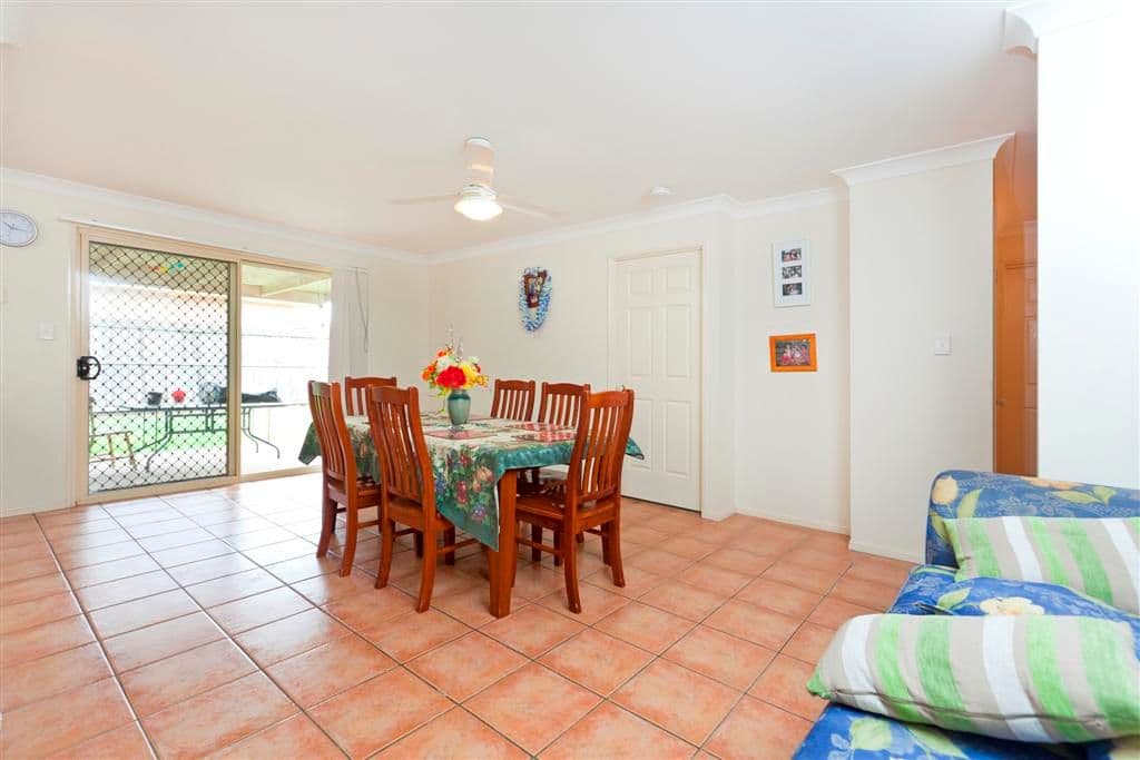8 Friend Street, WAKERLEY QLD 4154, Wakerley - Thumbnail 3