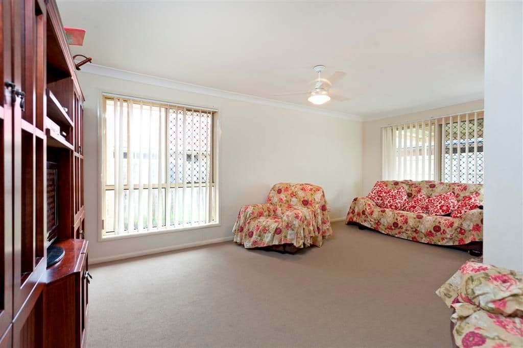 8 Friend Street, WAKERLEY QLD 4154, Wakerley - Thumbnail 5