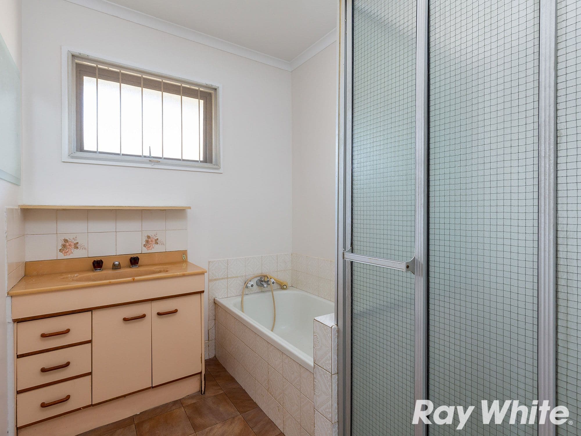 8 Alrak Avenue, Browns Plains QLD 4118, Browns Plains - Thumbnail 7