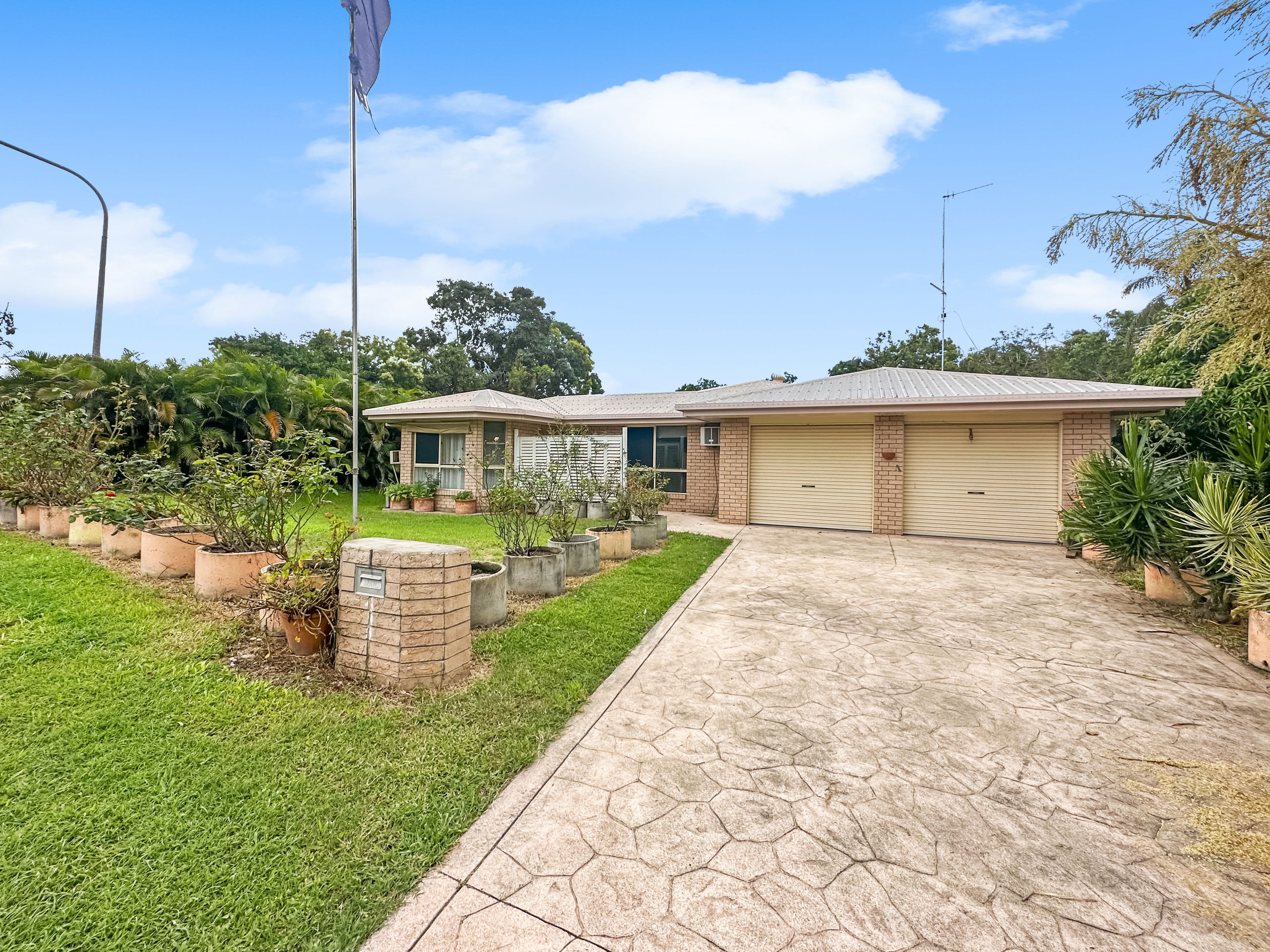 1 Mapley Court, Sarina QLD 4737, Sarina - Image 1