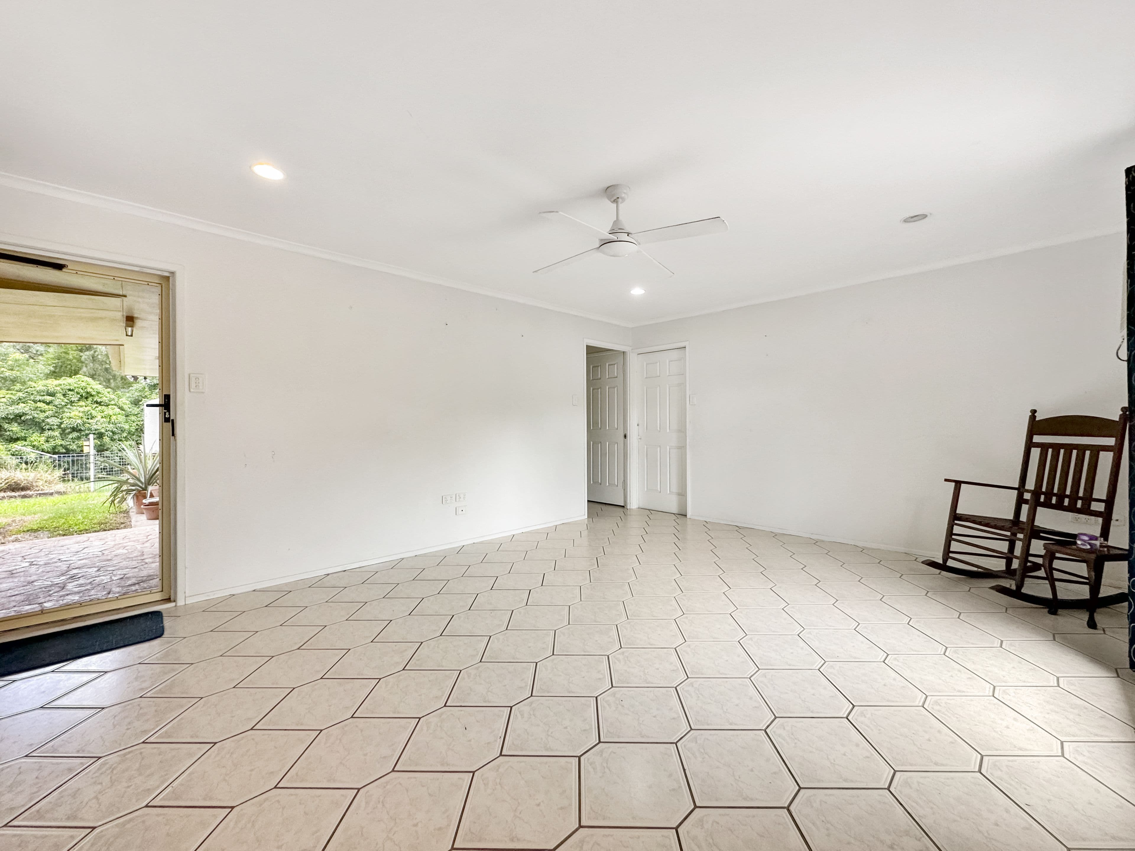 1 Mapley Court, Sarina QLD 4737, Sarina - Thumbnail 3
