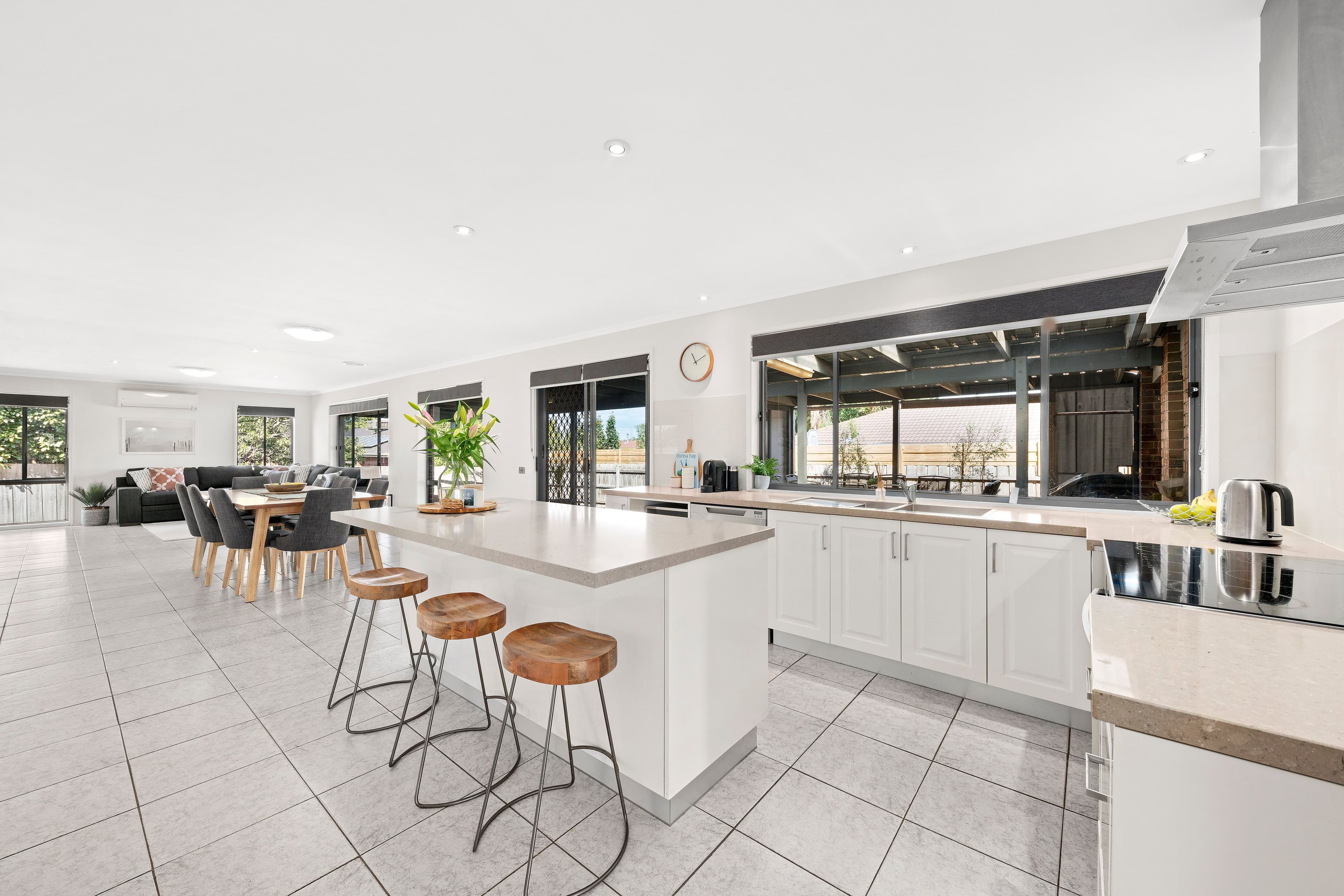 7 Greg Court, Narre Warren VIC 3805, Narre Warren - Thumbnail 2
