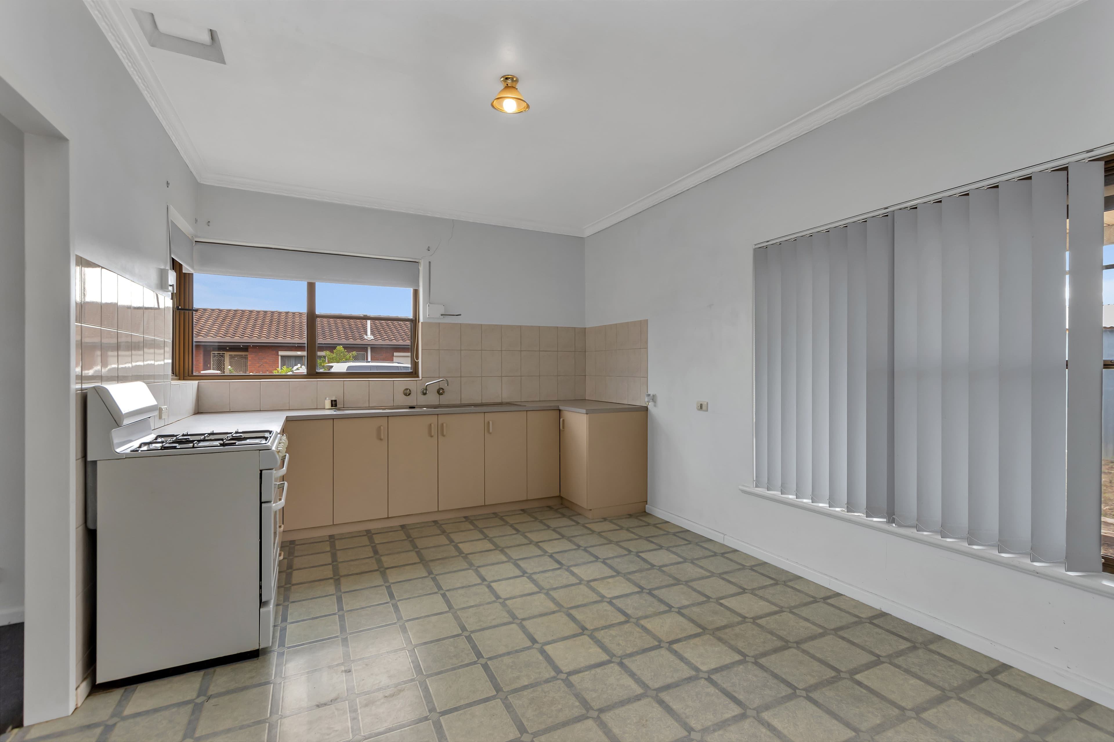 5 Pine Street, Royal Park SA 5014, Royal Park - Thumbnail 3