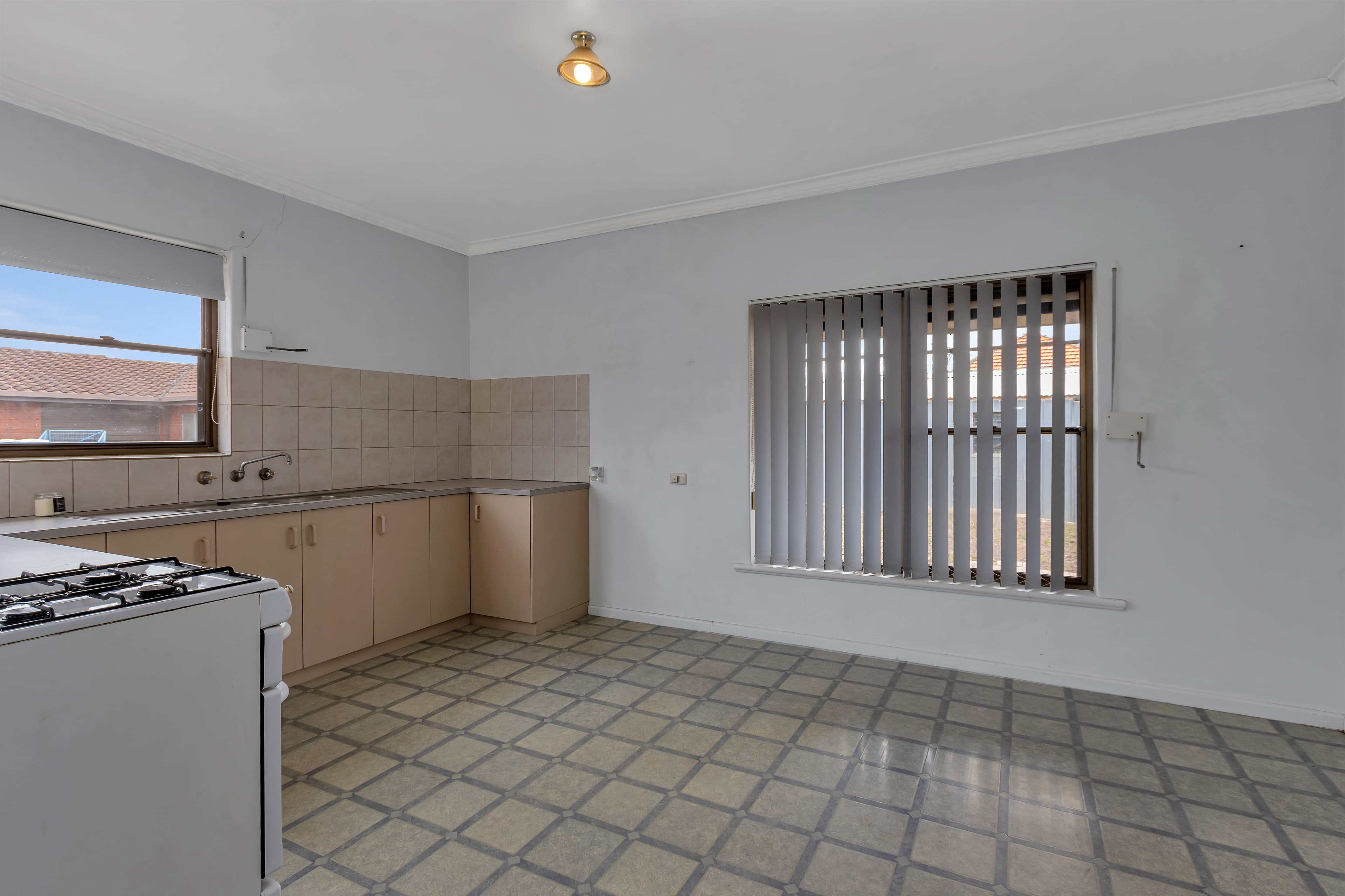 5 Pine Street, Royal Park SA 5014, Royal Park - Thumbnail 4