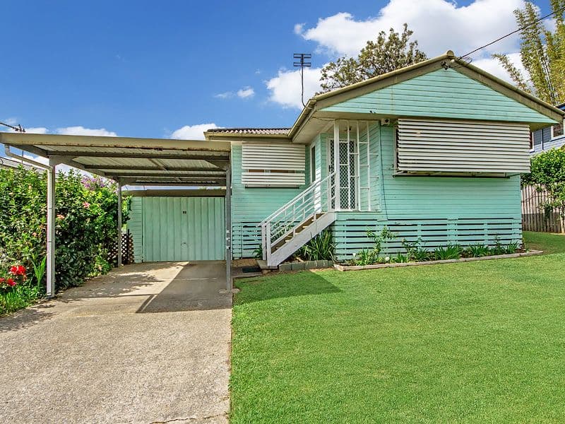 30 Mabel Avenue, Southport QLD 4215, Southport - Thumbnail 2