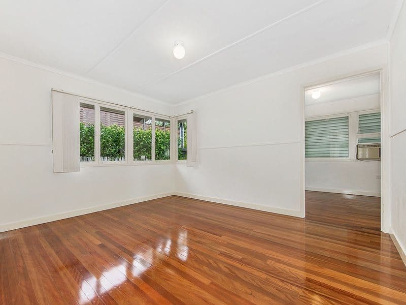 30 Mabel Avenue, Southport QLD 4215, Southport - Thumbnail 3