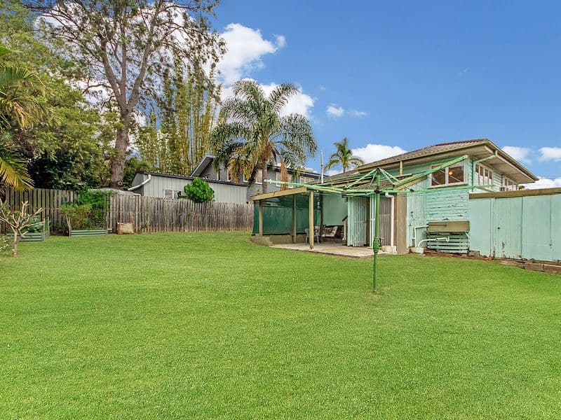 30 Mabel Avenue, Southport QLD 4215, Southport - Thumbnail 4