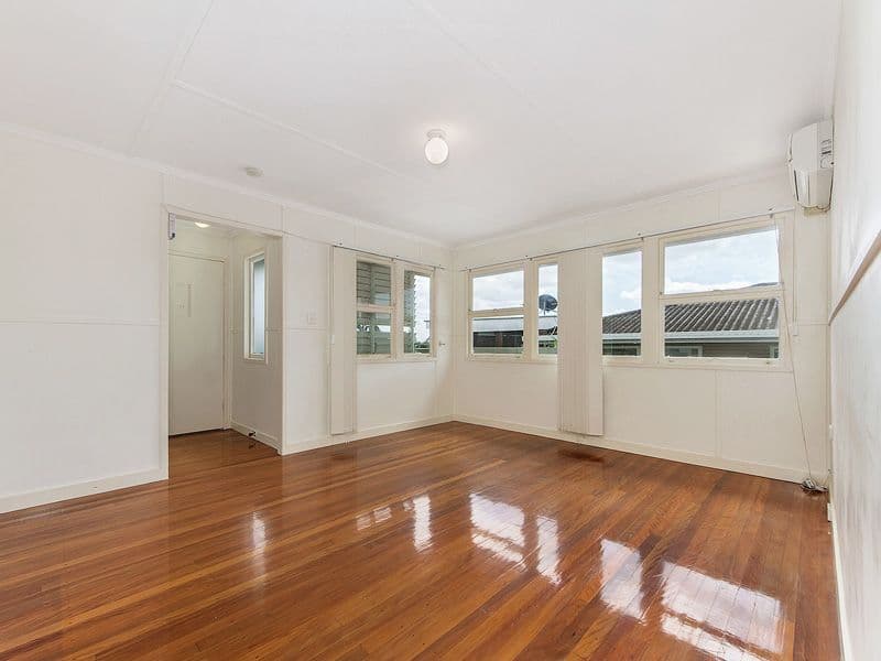 30 Mabel Avenue, Southport QLD 4215, Southport - Thumbnail 6