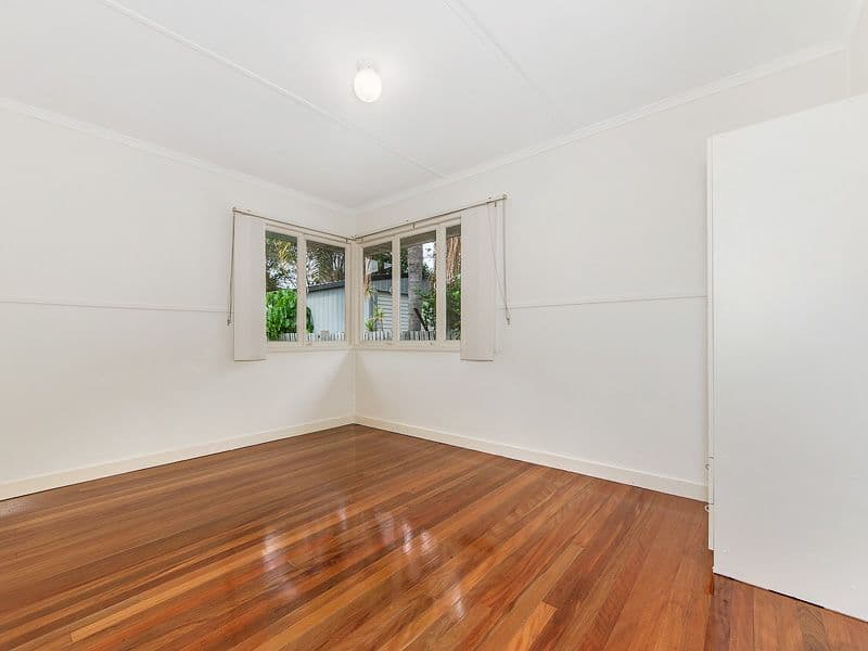 30 Mabel Avenue, Southport QLD 4215, Southport - Thumbnail 7