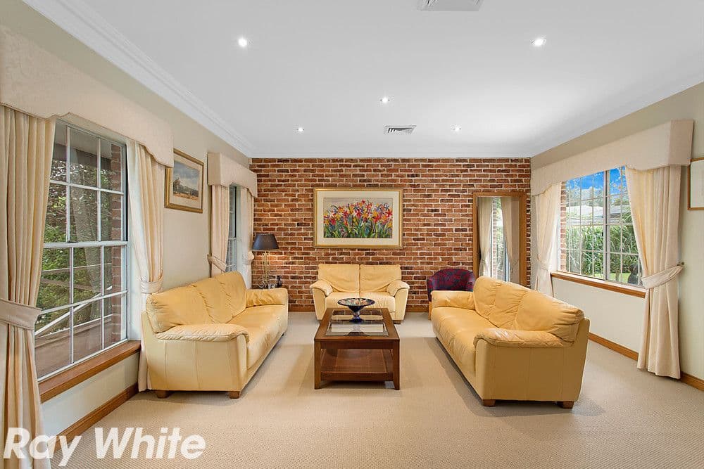 8 Lynwood Place, Castle Hill NSW 2154, Castle Hill - Thumbnail 3