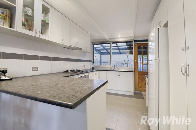 40 Cinerea Avenue, FERNTREE GULLY VIC 3156, Ferntree Gully - Thumbnail 2