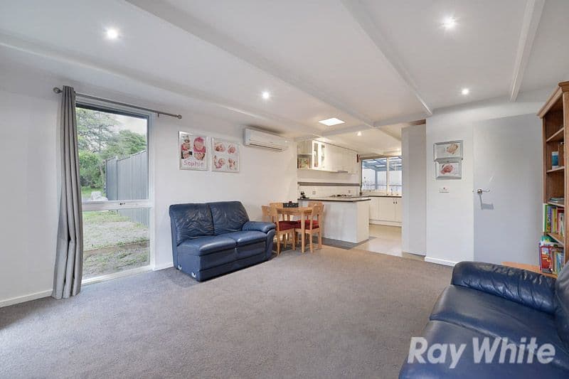 40 Cinerea Avenue, FERNTREE GULLY VIC 3156, Ferntree Gully - Thumbnail 3