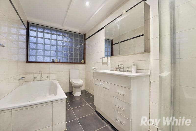 40 Cinerea Avenue, FERNTREE GULLY VIC 3156, Ferntree Gully - Thumbnail 4