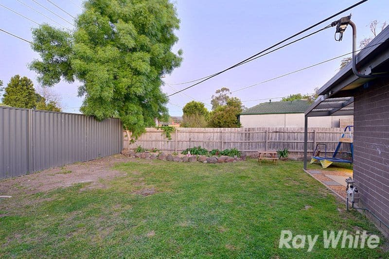40 Cinerea Avenue, FERNTREE GULLY VIC 3156, Ferntree Gully - Thumbnail 7