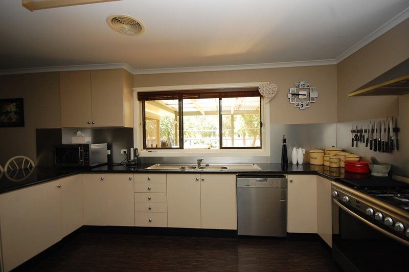 23 Sandpiper Street, Coleambally NSW 2707, Coleambally - Thumbnail 2