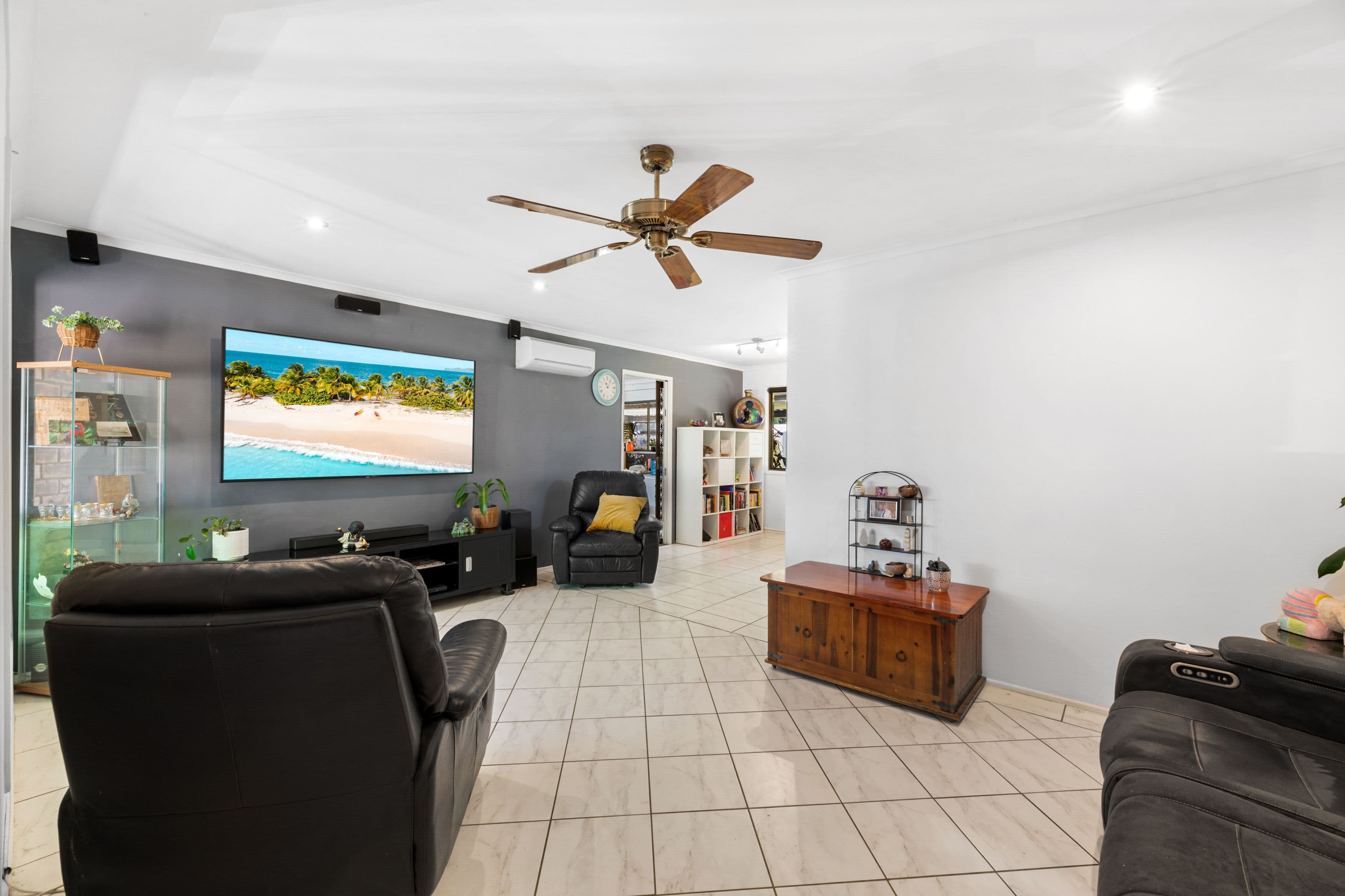 24 Bisschop Street, Deception Bay QLD 4508, Deception Bay - Thumbnail 2