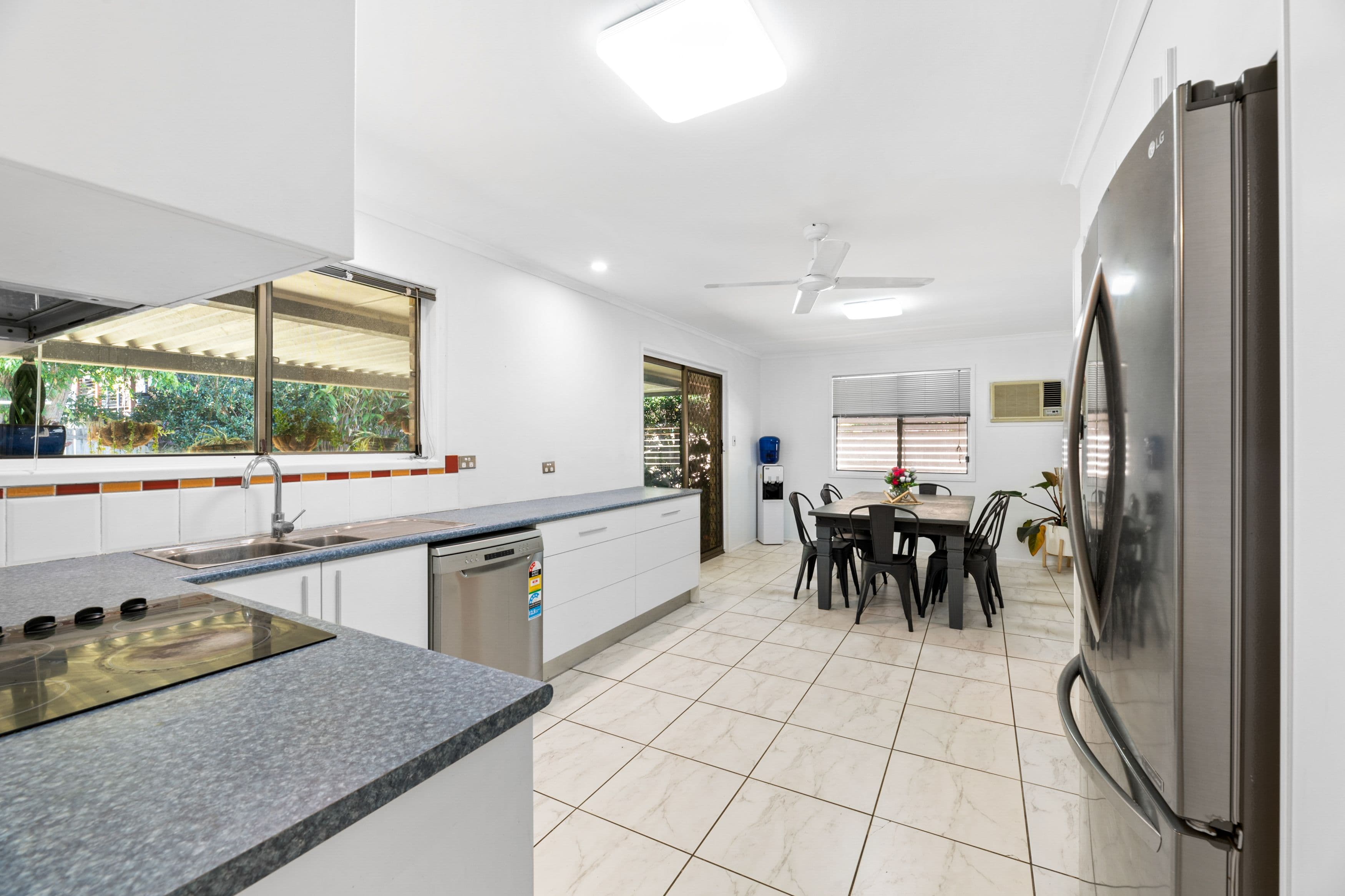 24 Bisschop Street, Deception Bay QLD 4508, Deception Bay - Thumbnail 4