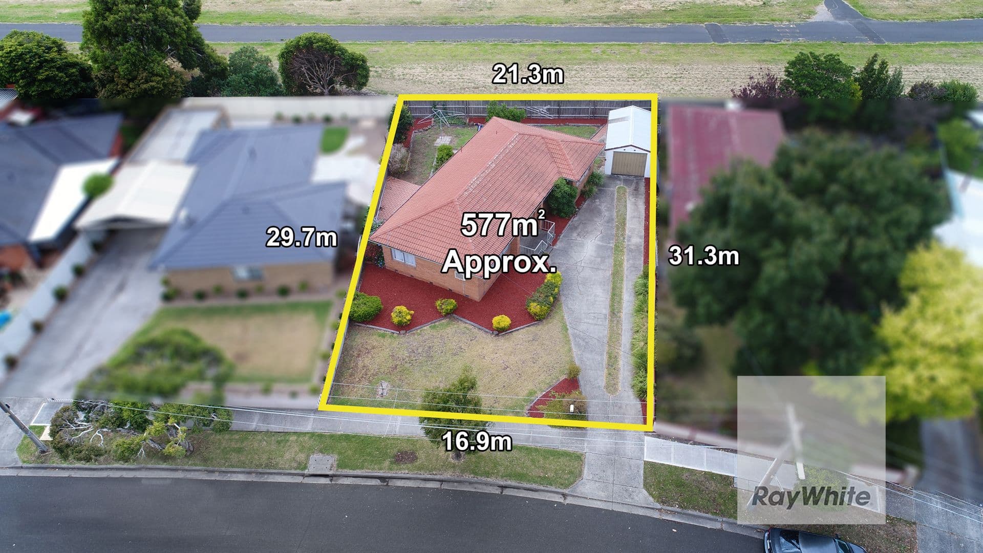 32 Linacre Crescent, Gladstone Park VIC 3043, Gladstone Park - Thumbnail 2