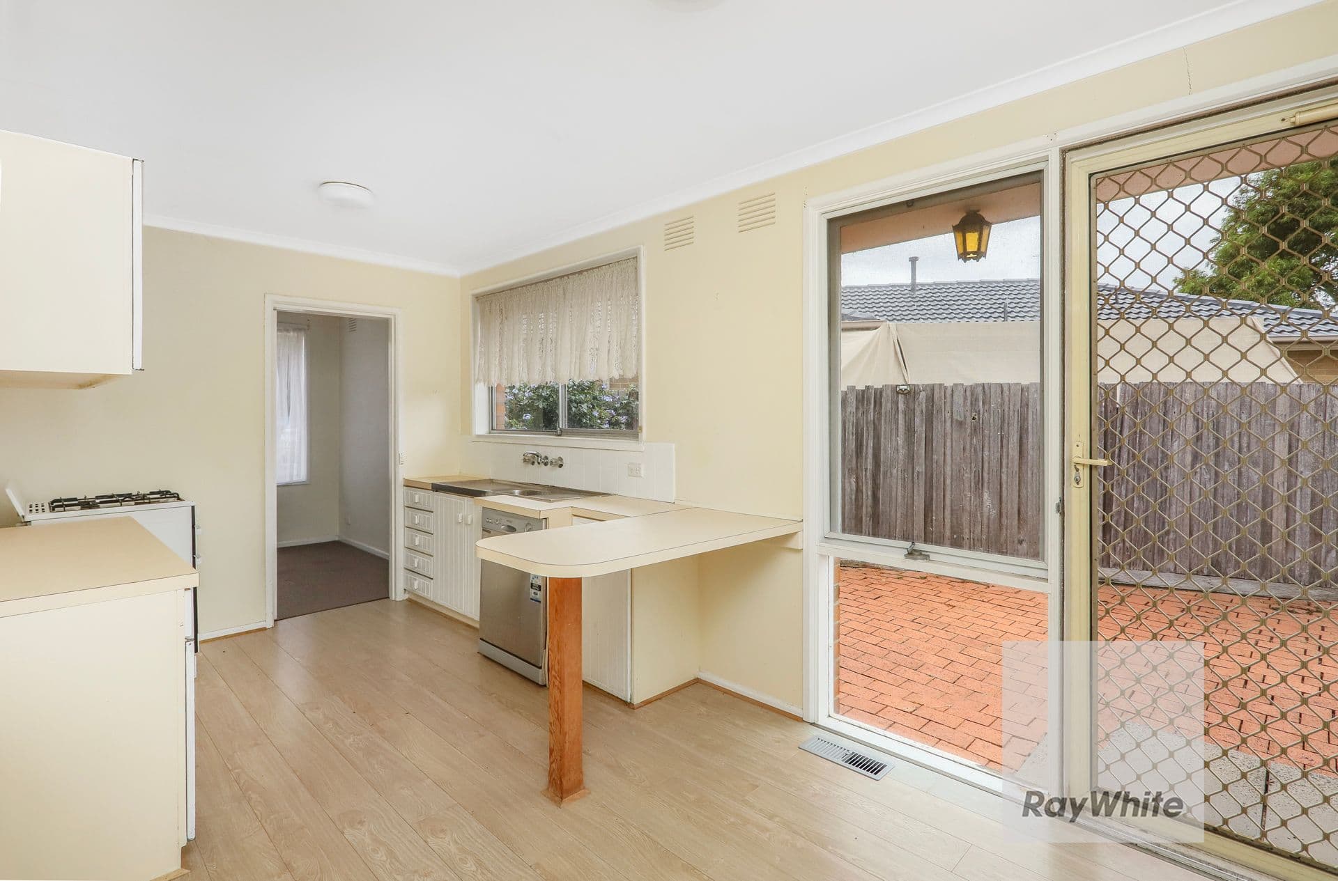 32 Linacre Crescent, Gladstone Park VIC 3043, Gladstone Park - Thumbnail 5