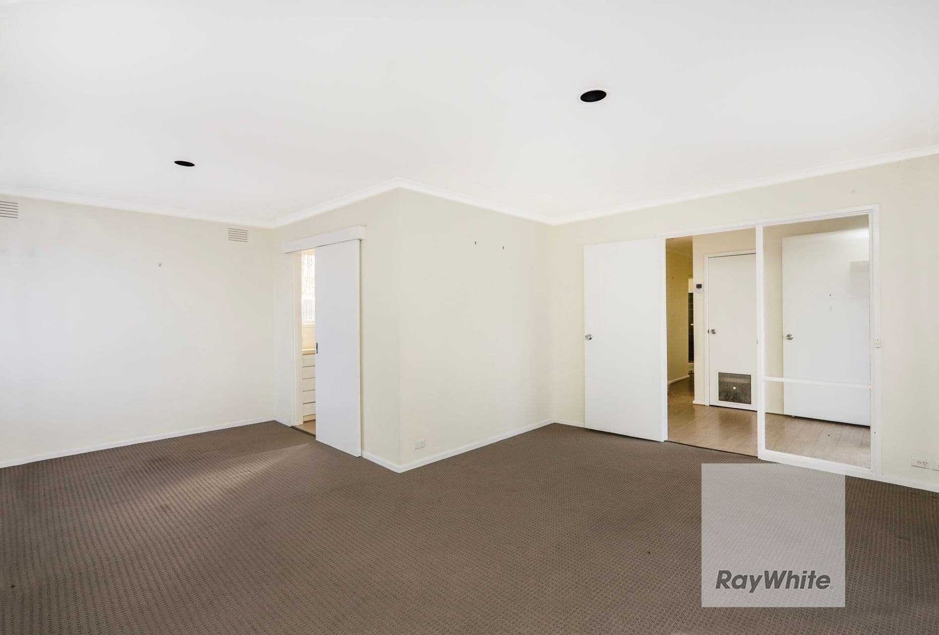 32 Linacre Crescent, Gladstone Park VIC 3043, Gladstone Park - Thumbnail 8