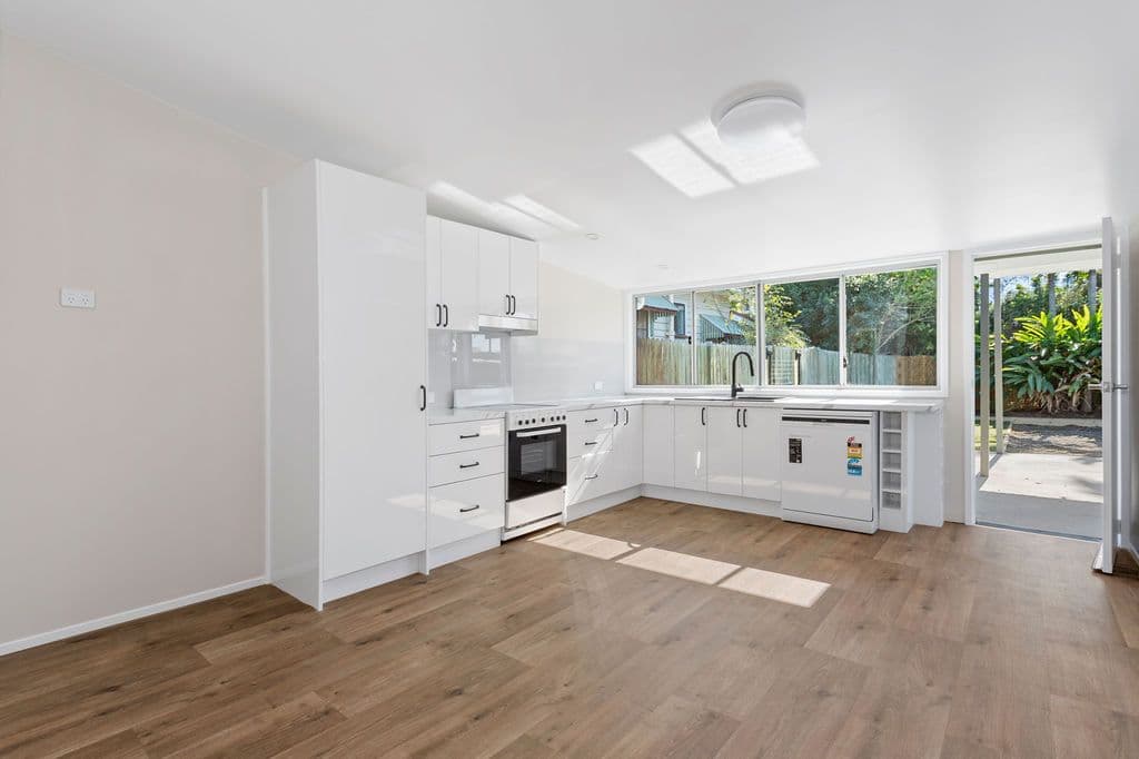 22 Flint Street, North Ipswich QLD 4305, North Ipswich - Thumbnail 4