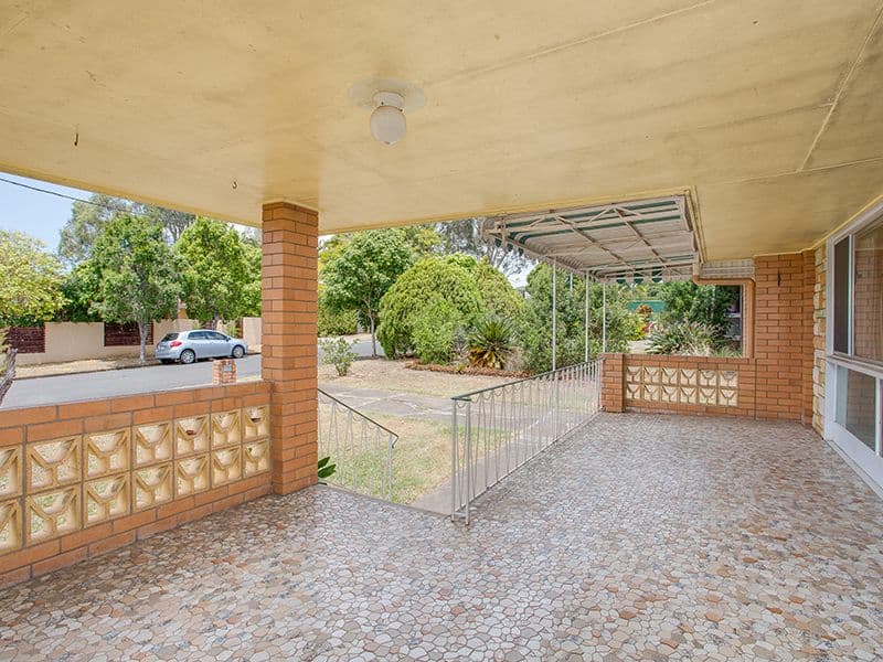 18 Bigi Street, CHERMSIDE WEST QLD 4032, Chermside West - Thumbnail 2