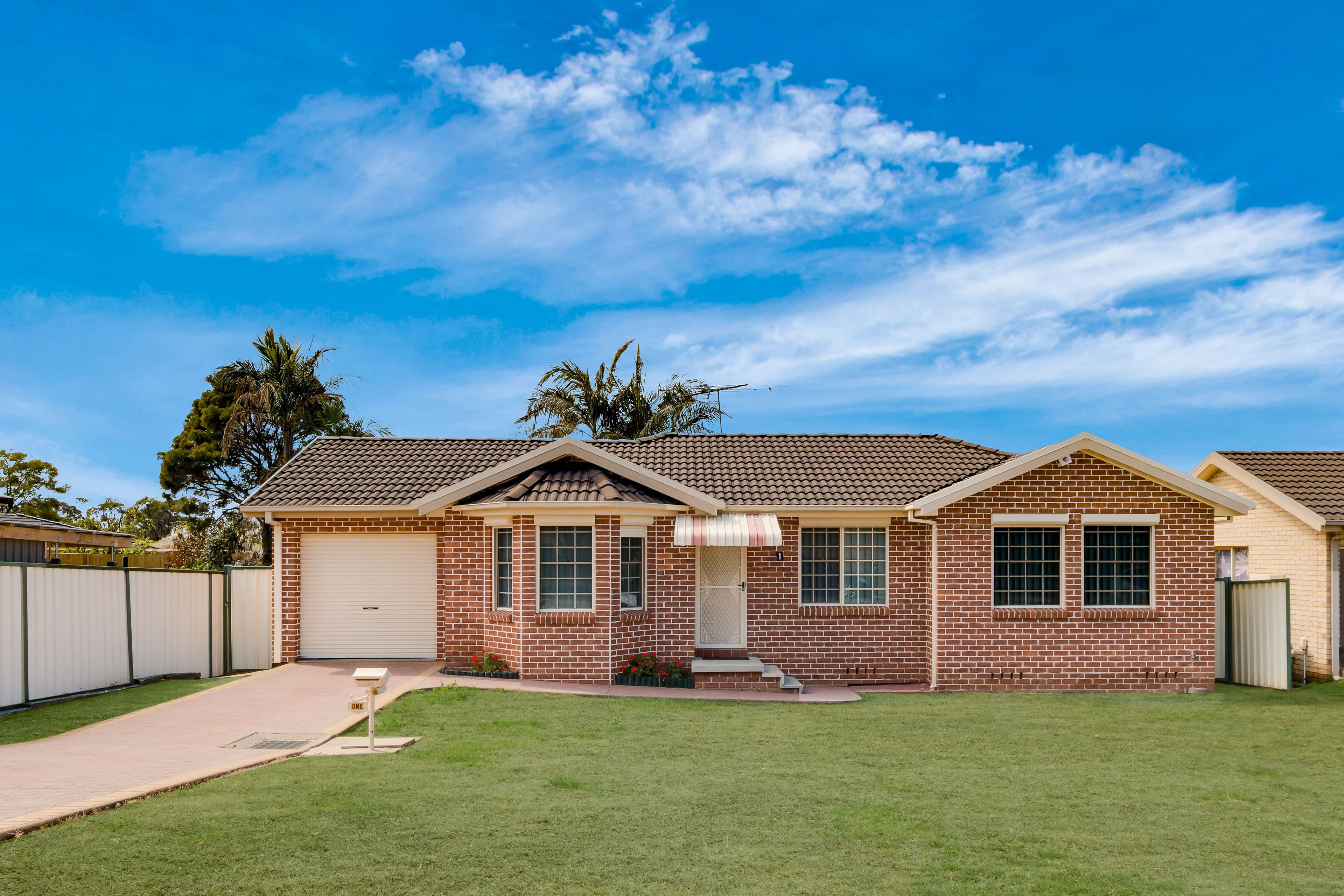 1 Oro Place, Glenfield - Image 1