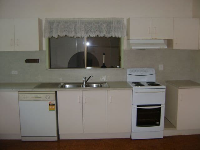 234 Milton Street, SOUTH MACKAY QLD 4740, South Mackay - Thumbnail 4