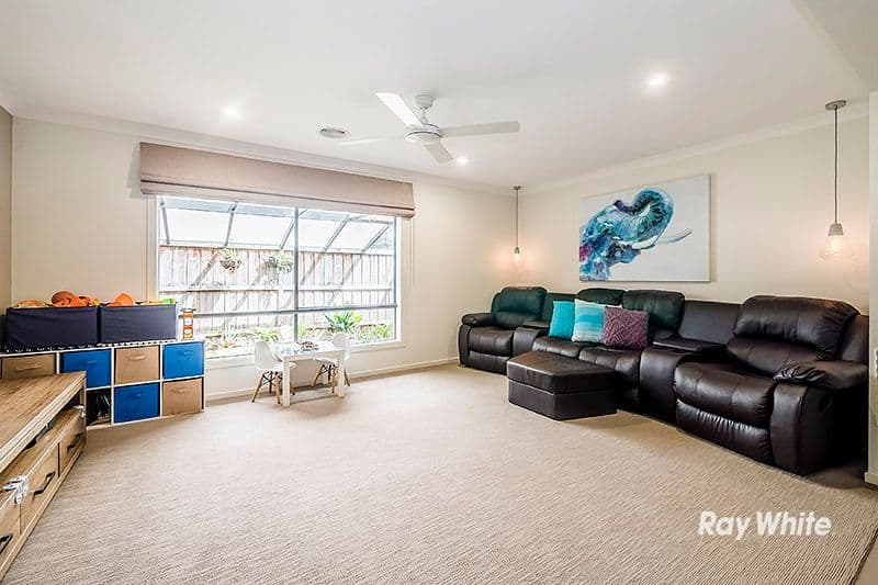 14 Blackledge Drive, Cranbourne East VIC 3977, Cranbourne East - Thumbnail 5